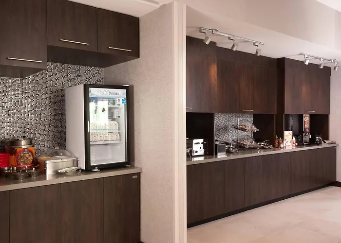 Towneplace By Marriott Charleston Airport/convention Center Hotel